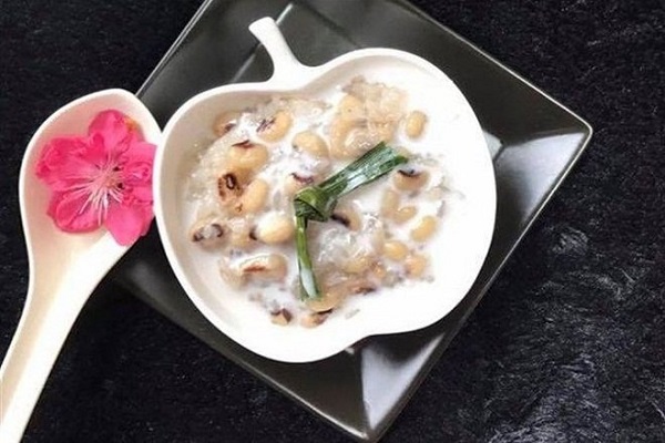 Món chè đậu trắng cúng thôi nôi
