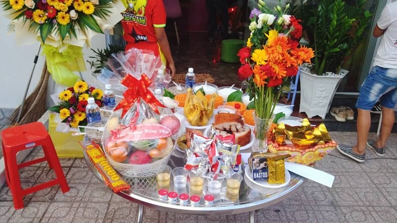Hướng dẫn sắp mâm cúng và bố trí không gian