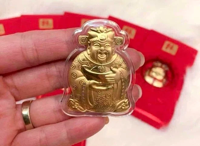 Ngày vía Thần Tài nên mua vàng vào giờ nào