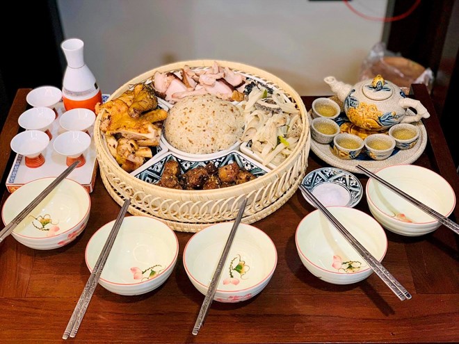 Mâm cúng trong nhà và ngoài trời khác nhau như thế nào?